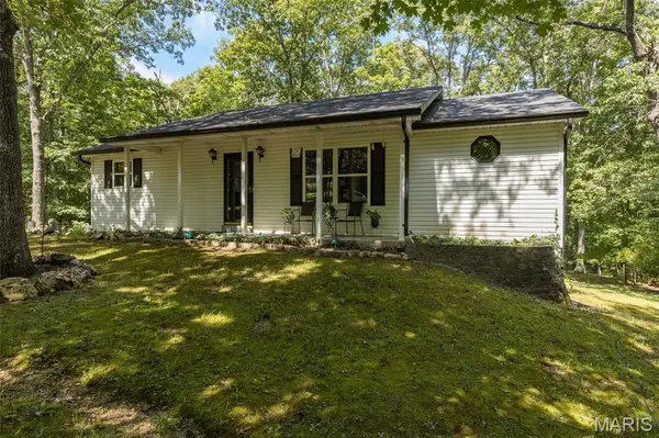 250 Meadow Woods RD, Hillsboro, MO 63050