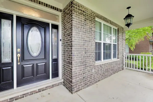 2587 Chestnut AVE, Glenview, IL 60026