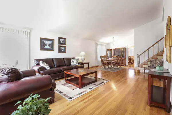 9232 Parkside AVE, Oak Lawn, IL 60453