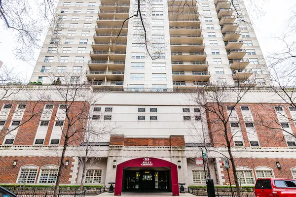21 W CHESTNUT ST #1602, Chicago, IL 60610