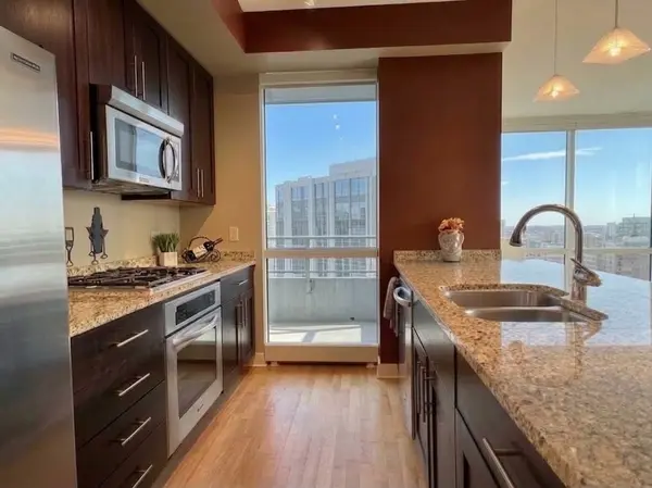 505 N McClurg CT #4506, Chicago, IL 60611