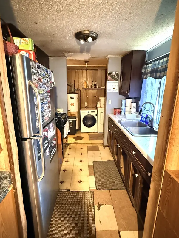 213 Henderson ST, Rossville, IL 60963