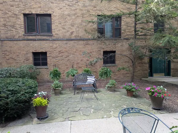 1535 Monroe AVE #2, River Forest, IL 60305