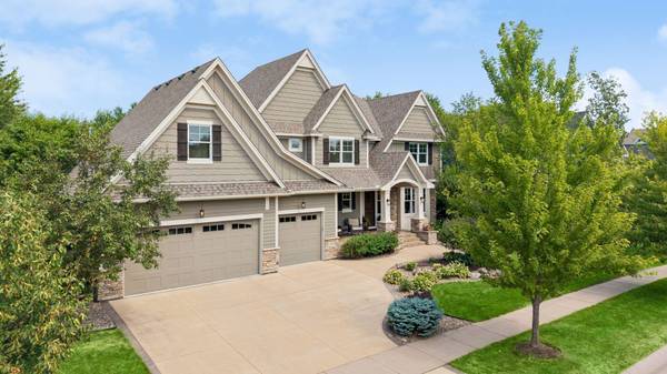 10906 Bentwater LN, Woodbury, MN 55129