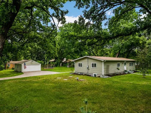 16570 22nd ST S, Saint Mary's Point, MN 55043
