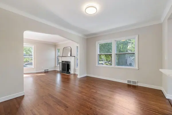 1599 Highland Pkwy, Saint Paul, MN 55116