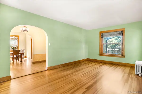 961 S Corona ST, Denver, CO 80209