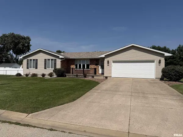 973 Johnston ST, Galesburg, IL 61401
