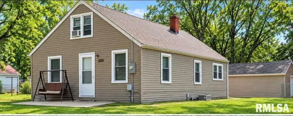233 STAHL AVE, Washington, IL 61571