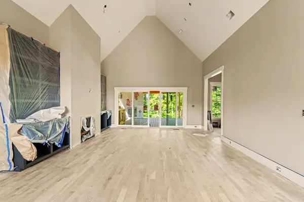 7037 Hall Rd, Greenbrier, TN 37073
