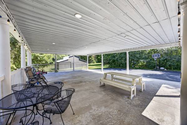 2472 Hilham Hwy, Hilham, TN 38568
