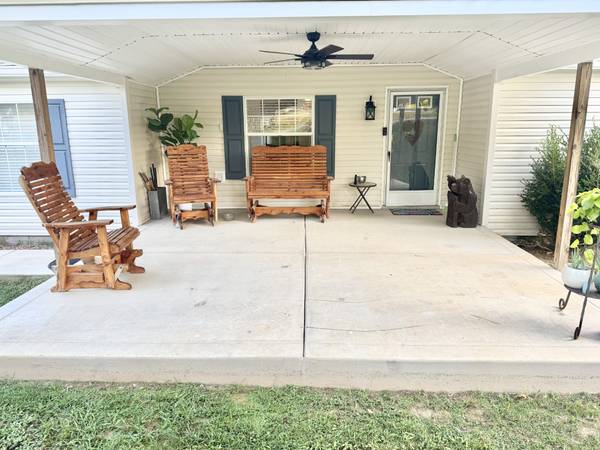 1251 Porter Morris Rd, Chapmansboro, TN 37035