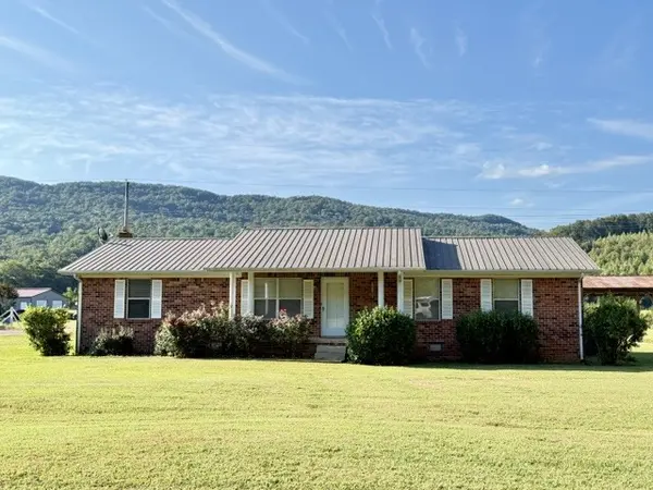 3852 Payne Cove Rd, Pelham, TN 37366