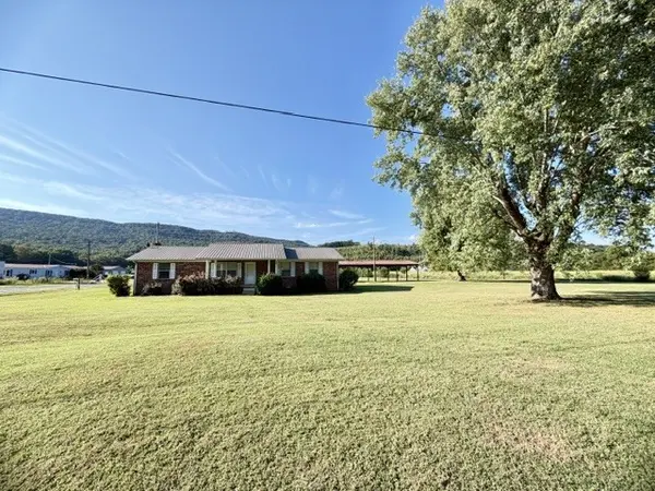 3852 Payne Cove Rd, Pelham, TN 37366