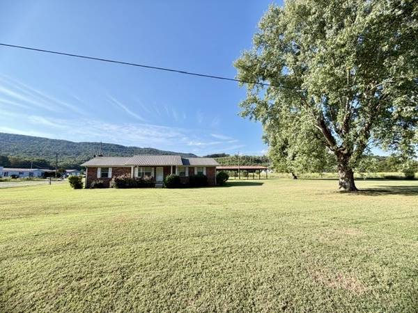 3852 Payne Cove Rd, Pelham, TN 37366