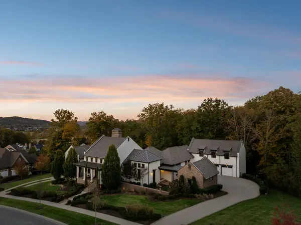 8100 Mountaintop Dr, College Grove, TN 37046