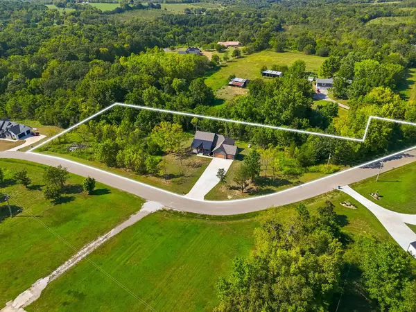 303 Crystal Valley RD, Clever, MO 65631