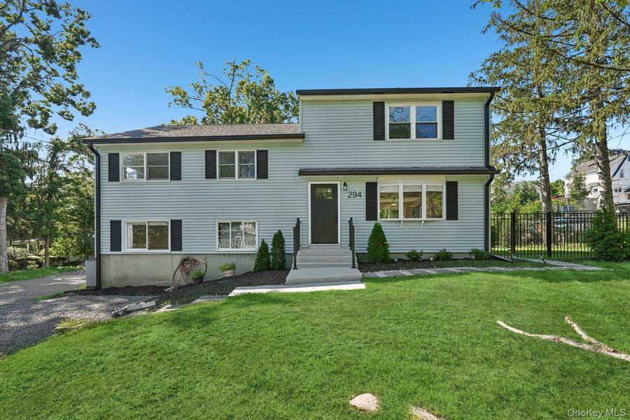 294 Orangeburg RD, Pearl River, NY 10965