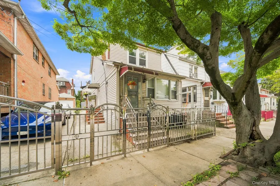 16505 78th AVE, Fresh Meadows, NY 11366