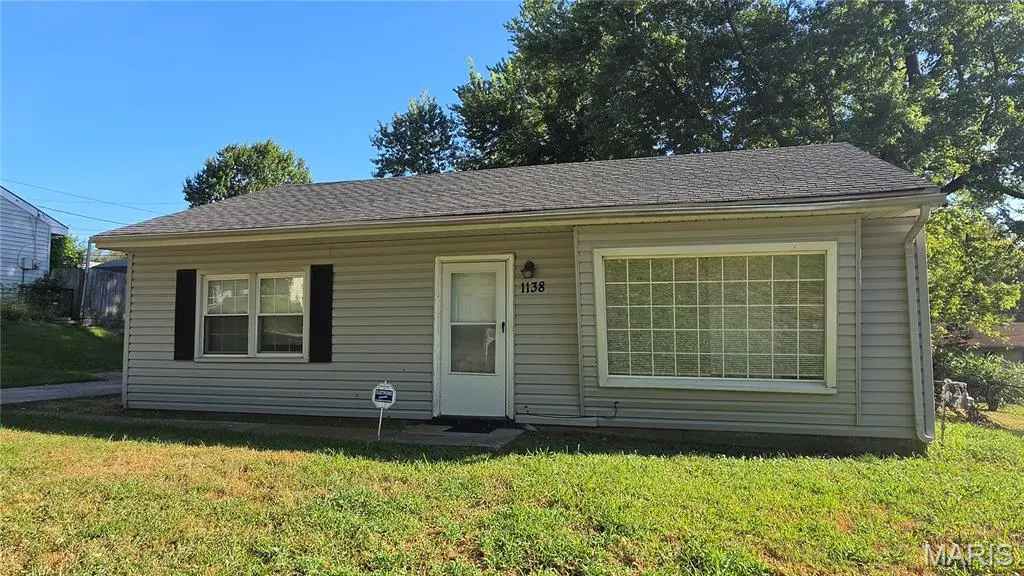 1138 Laredo AVE, St Louis, MO 63138