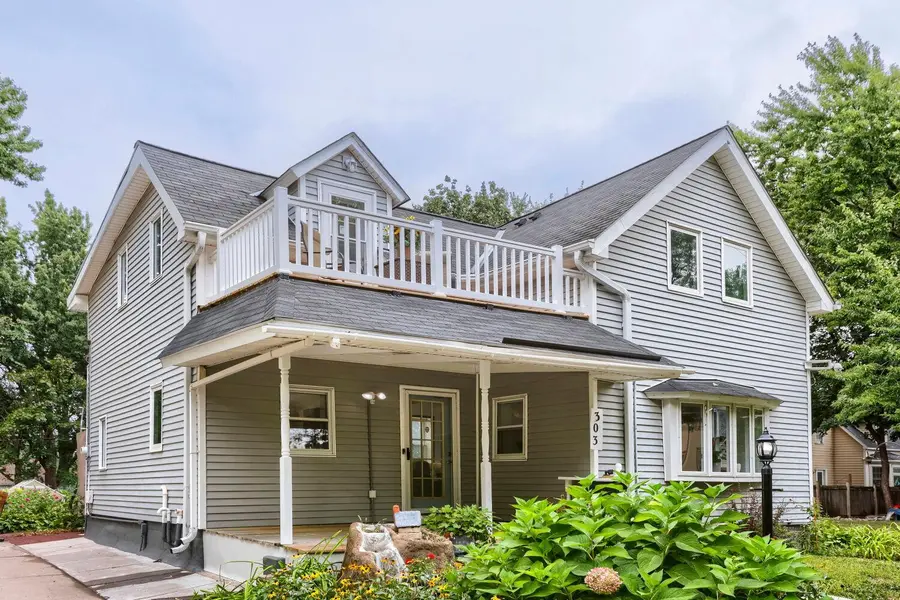 303 Page ST W, Saint Paul, MN 55107