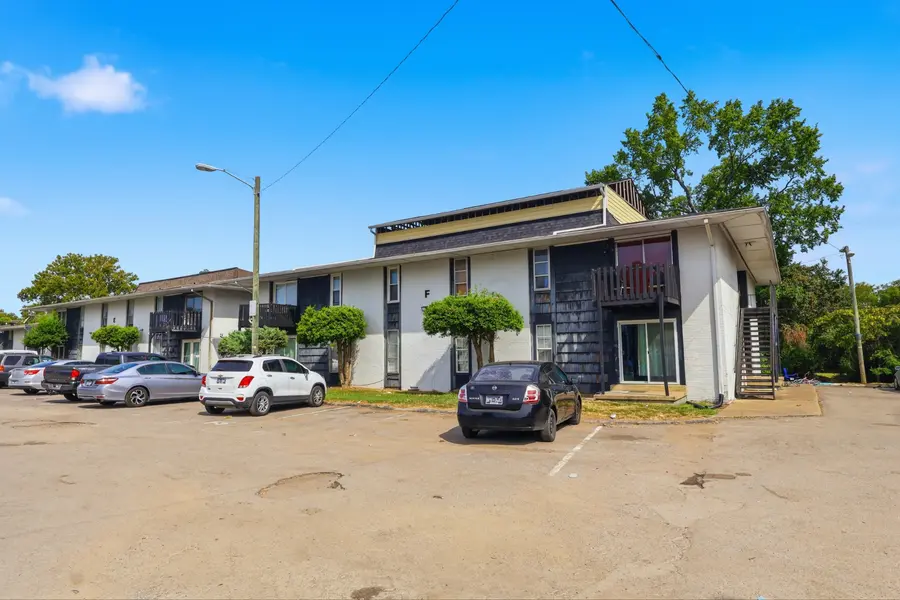 320 Welch Rd #F7, Nashville, TN 37211