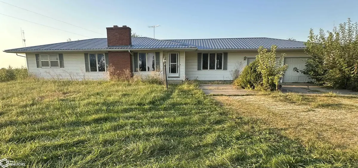 3453 Highway 16, Wever, IA 52658