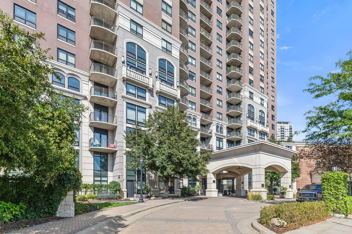 500 E Grant ST #902, Minneapolis, MN 55404