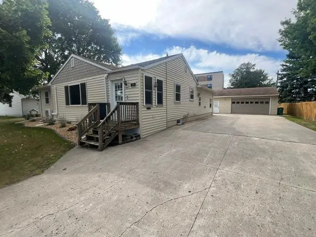 215 Central AVE, Breckenridge, MN 56520