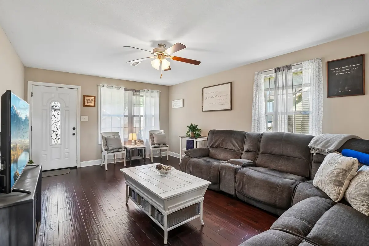 639 Hollow Crst, Clarksville, TN 37042