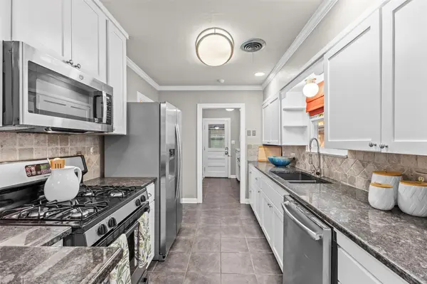 1011 E 45th ST, Austin, TX 78751