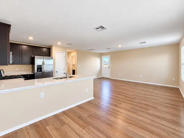 14011 Mussel RUN, Elgin, TX 78621