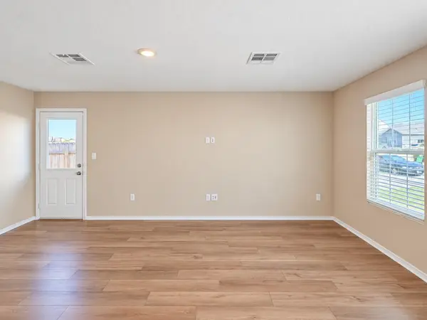 14011 Mussel RUN, Elgin, TX 78621