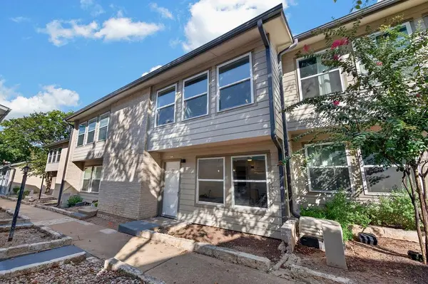 2124 Burton DR #133, Austin, TX 78741