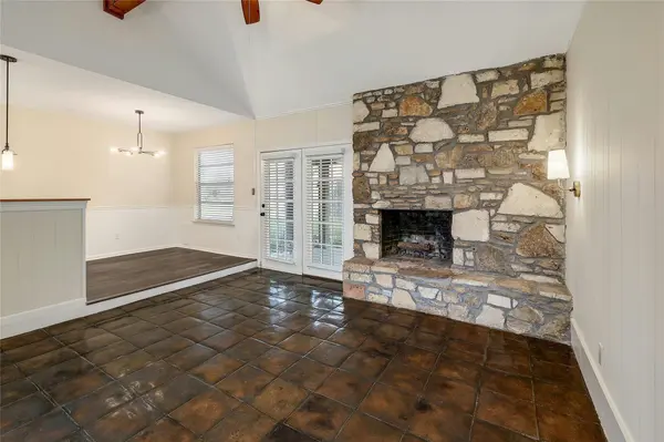 2106 Brandywine LN, Austin, TX 78727