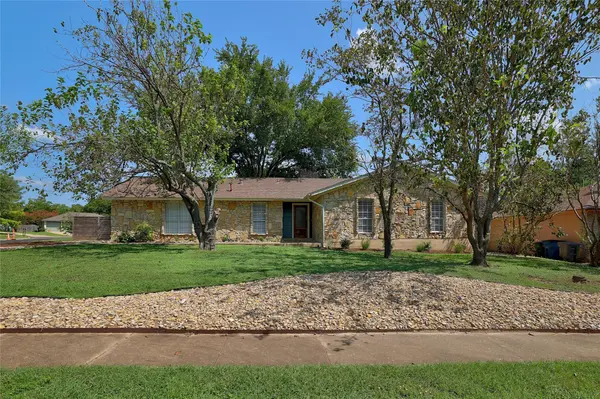 2106 Brandywine LN, Austin, TX 78727