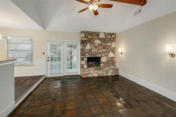 2106 Brandywine LN, Austin, TX 78727