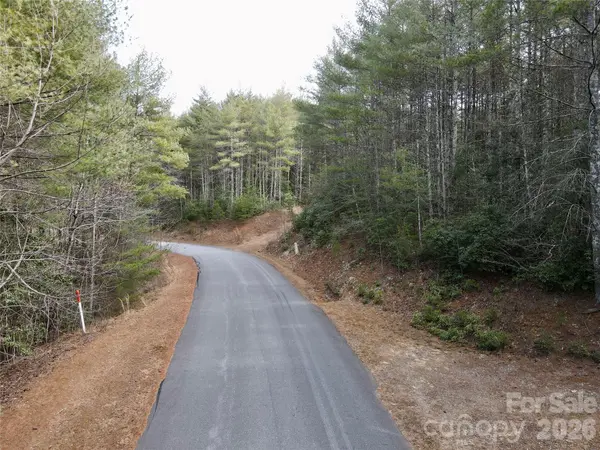 5632 Collette Ridge CIR, Collettsville, NC 28611