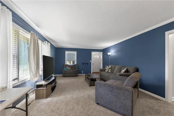 105 S July ST #W, Dearborn, MO 64439