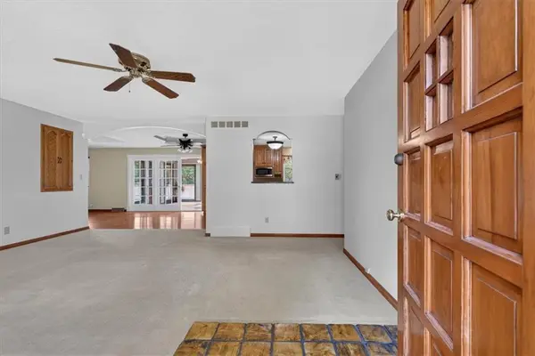 734 N Allen RD, Independence, MO 64050