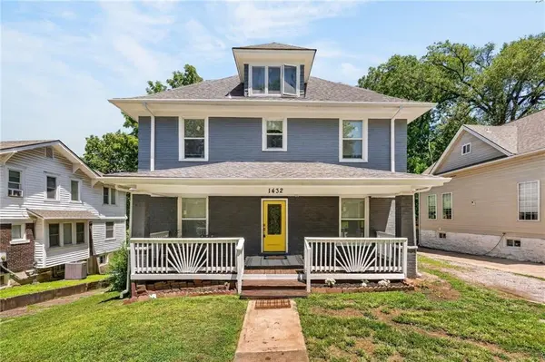 1432 W Walnut ST, Independence, MO 64050