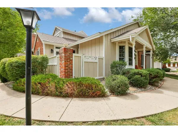 3006 W Long #D, Littleton, CO 80120