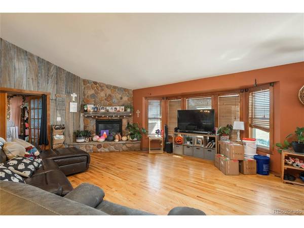6950 Hodgen, Colorado Springs, CO 80908