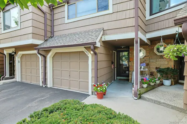 195 Treetop CIR, Nanuet, NY 10954