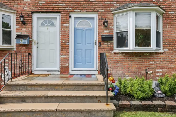 7 Center ST #A, Suffern, NY 10901