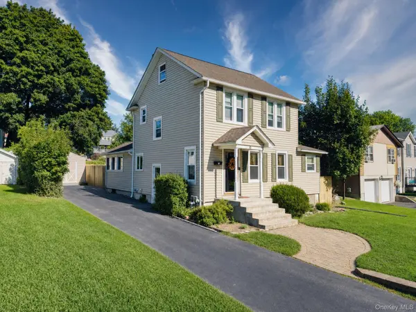 8 Budd AVE, Middletown, NY 10940