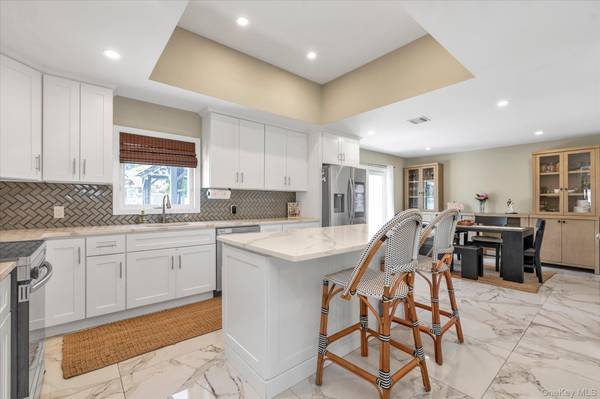 1726 Lehigh RD, Wantagh, NY 11793