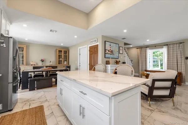 1726 Lehigh RD, Wantagh, NY 11793
