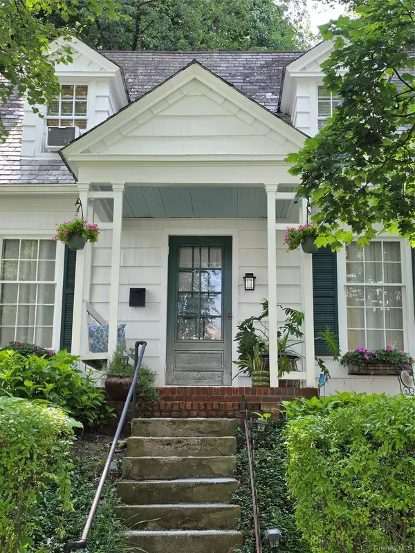 20 Bush AVE, Newburgh, NY 12550