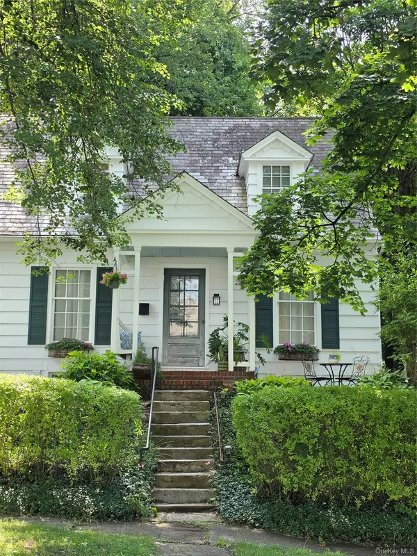 20 Bush AVE, Newburgh, NY 12550